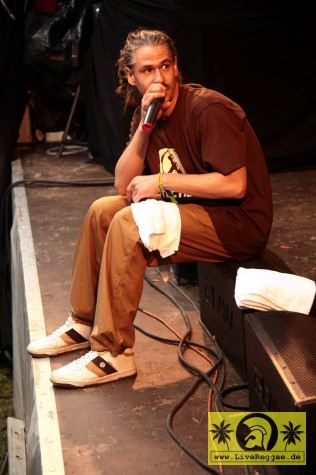 Ganjaman (D) and The House Of Riddim Band 14. Reggae Jam Festival - Bersenbrueck 09. August 2008 (13).JPG